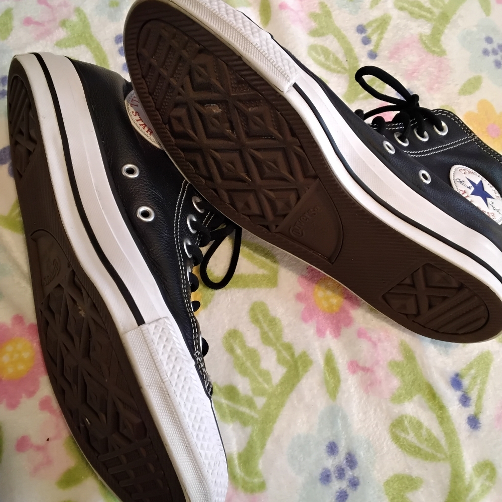 Converse Unisex black high top leather sneakers men's size 6.5 Women’s 8.5 8 1/2 - Picture 3 of 6